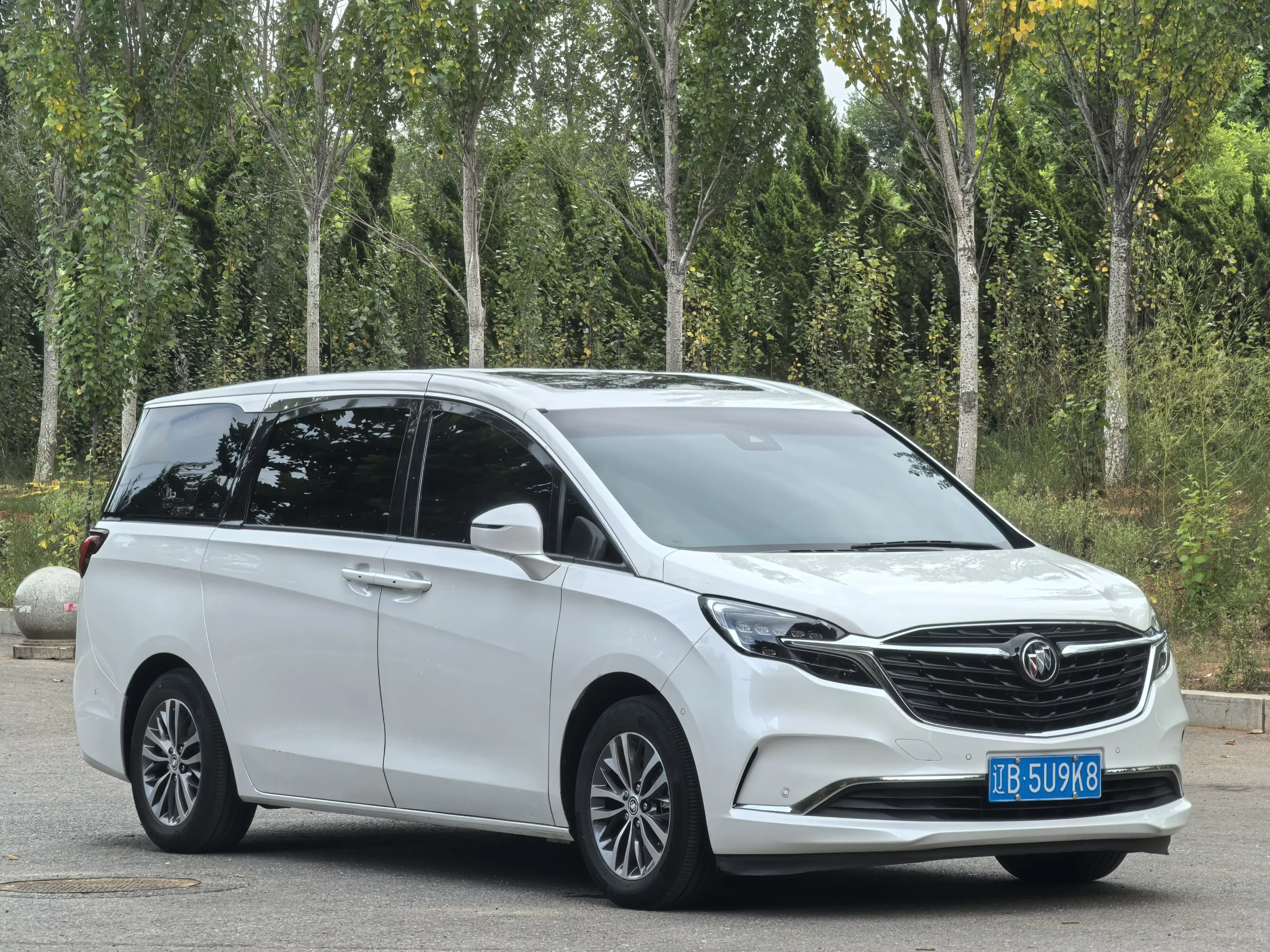 Buick GL8