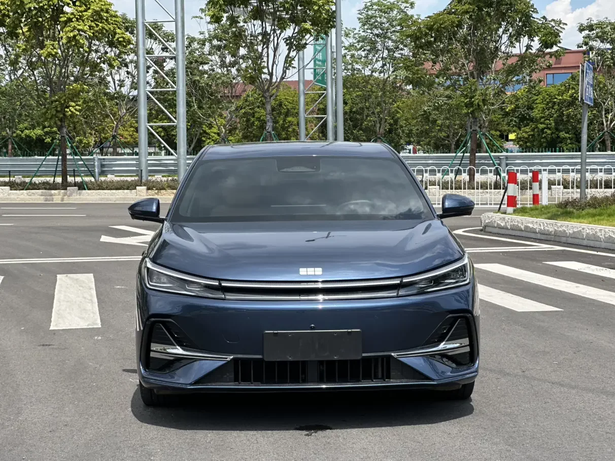 Geely Galaxy A7 EM