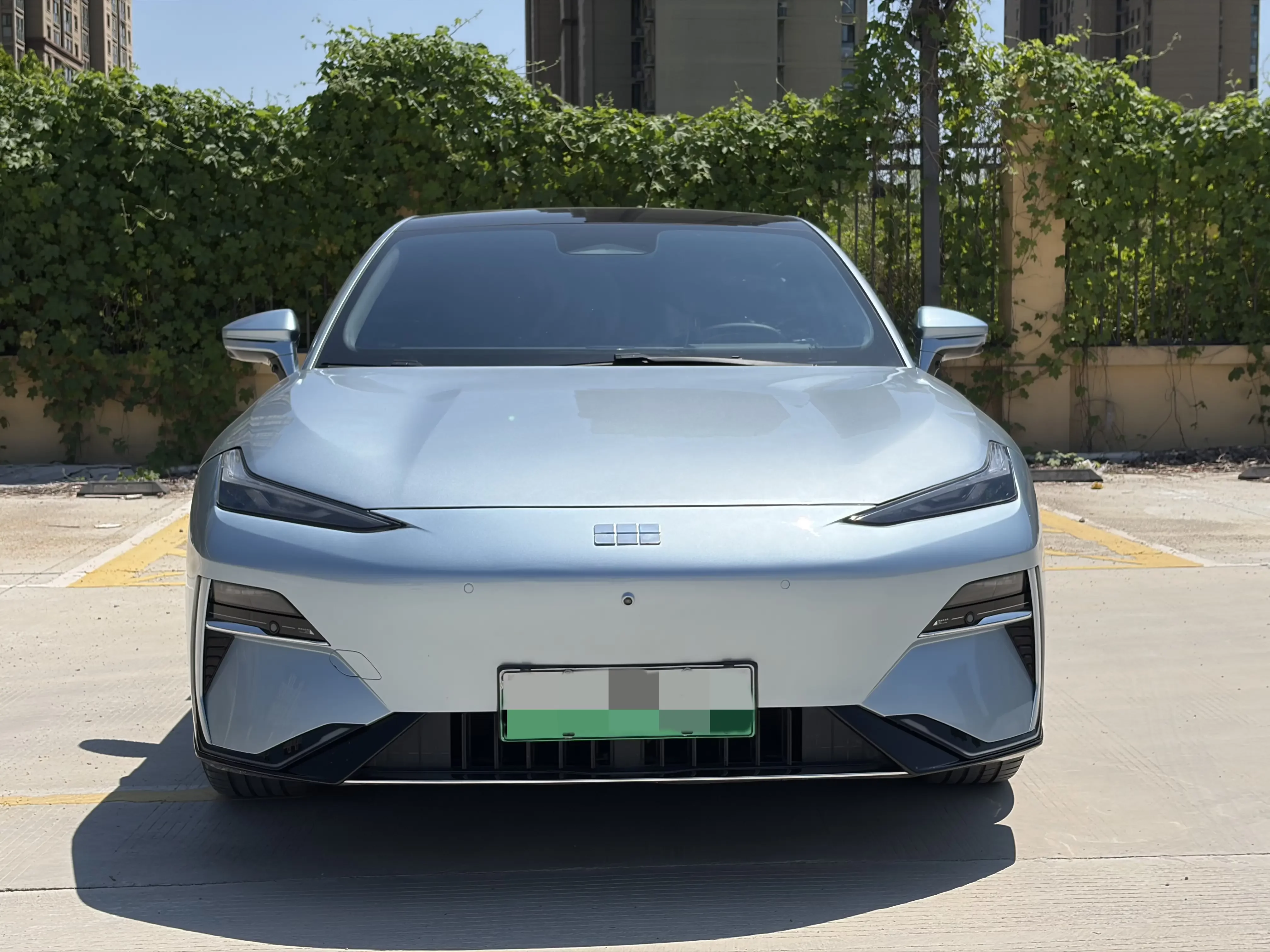 Geely Galaxy E8