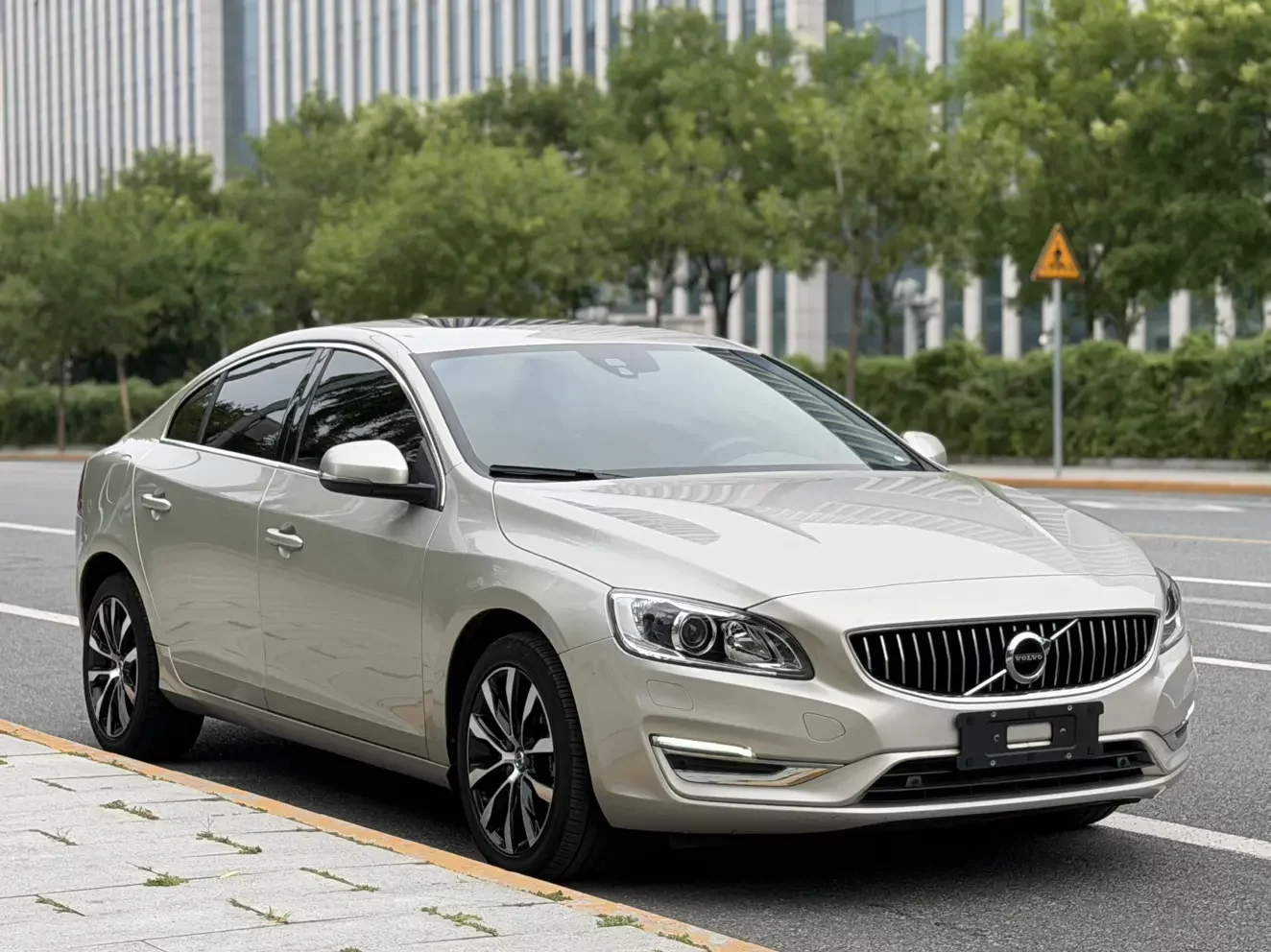 Volvo S60