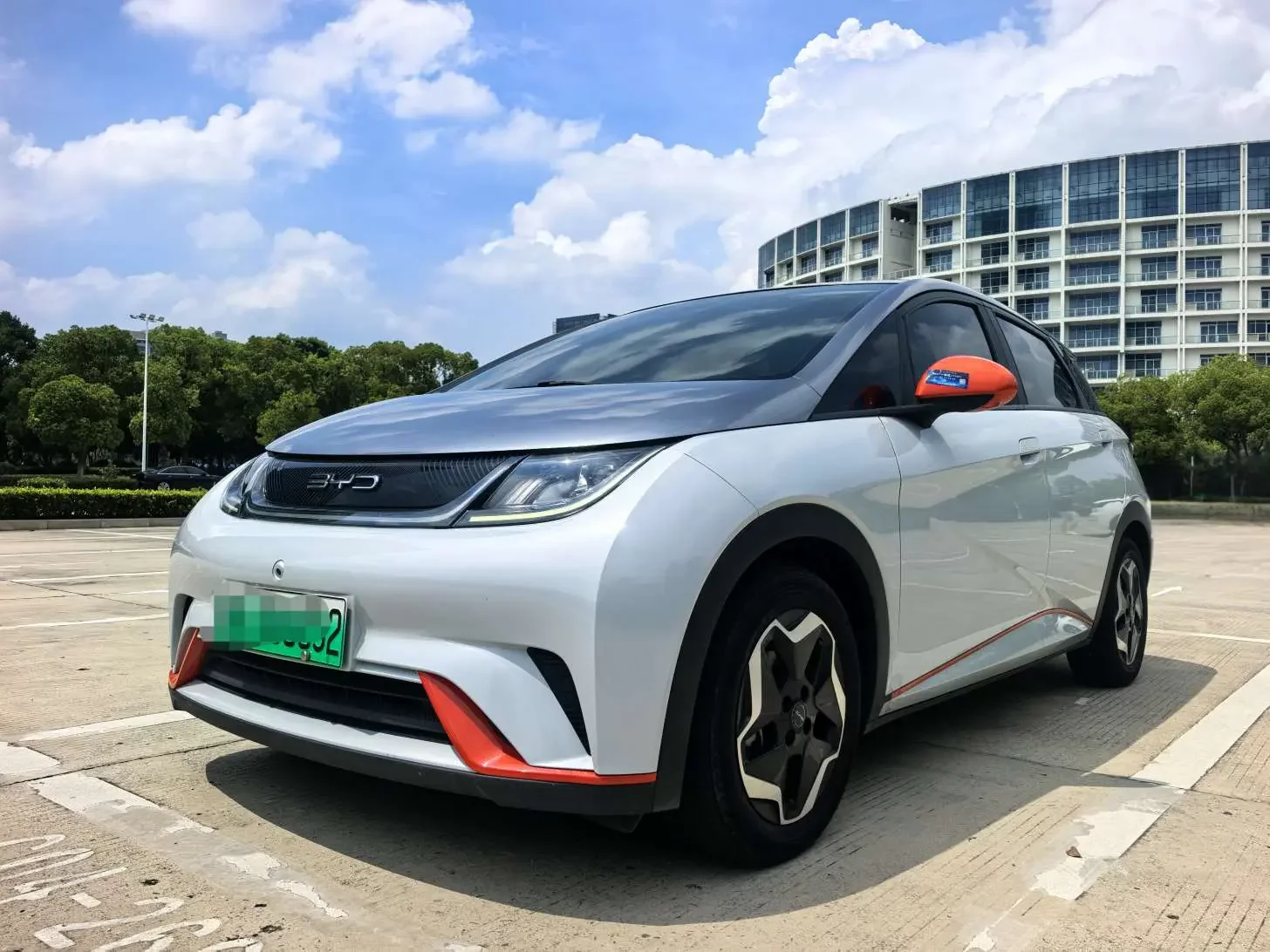 BYD dolphin
