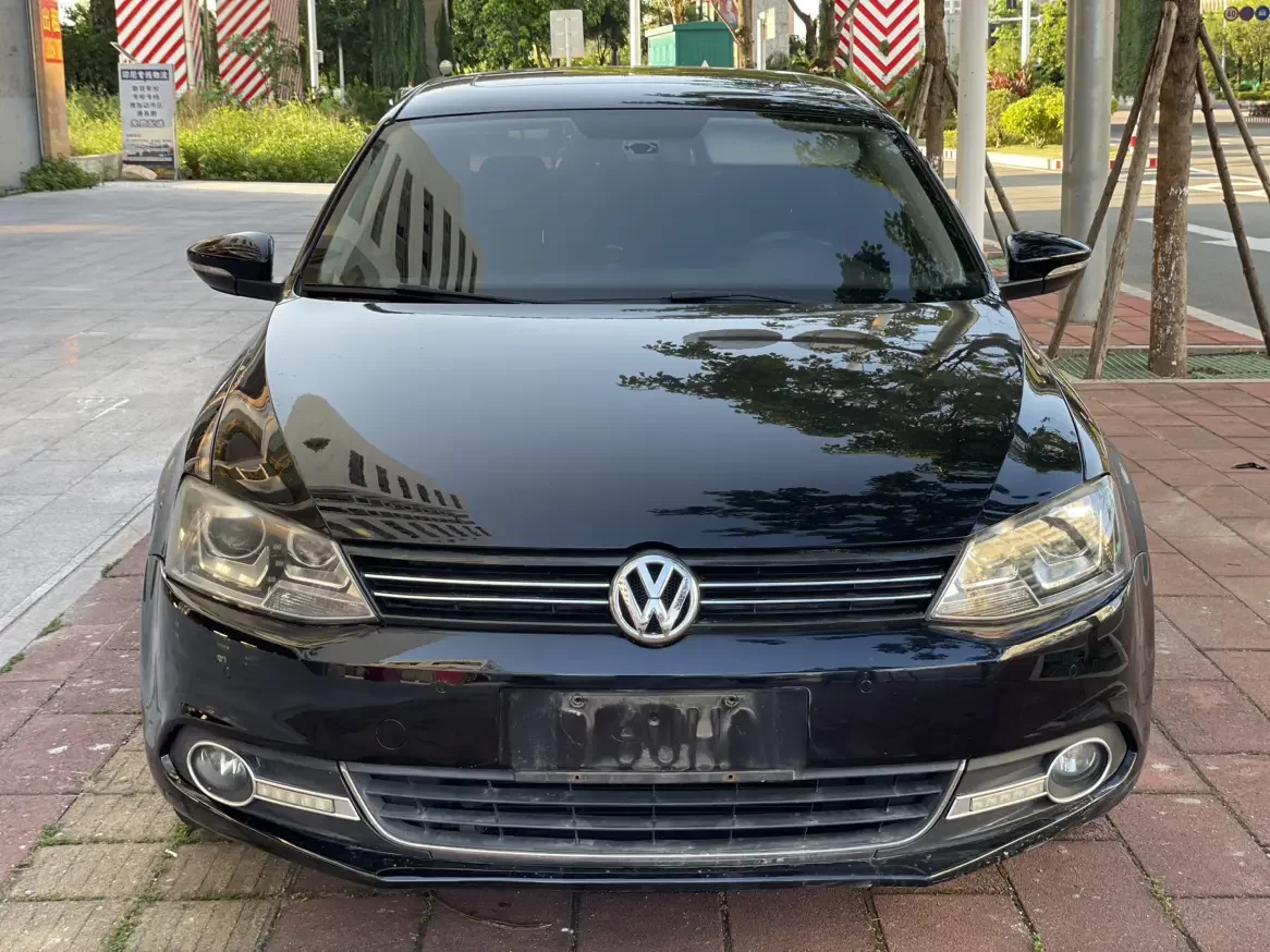 Volkswagen Sagitar