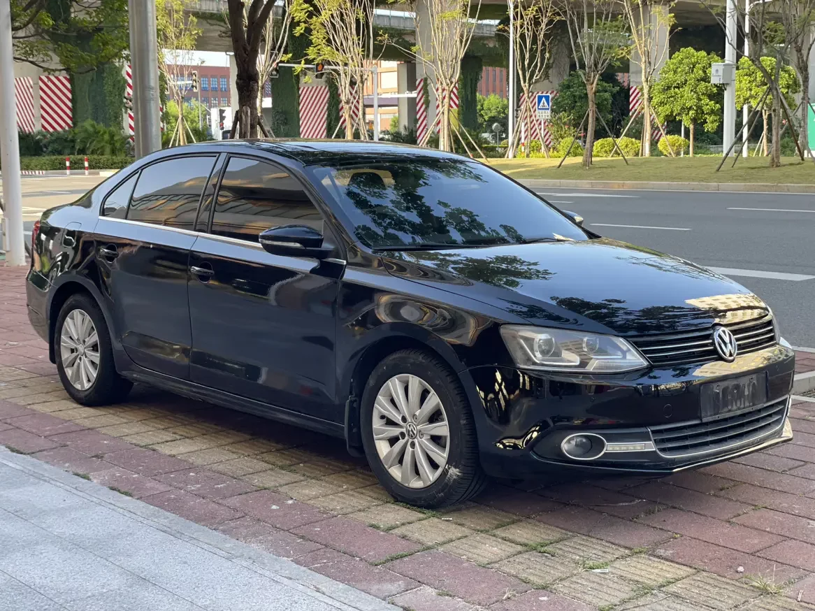 Volkswagen Sagitar