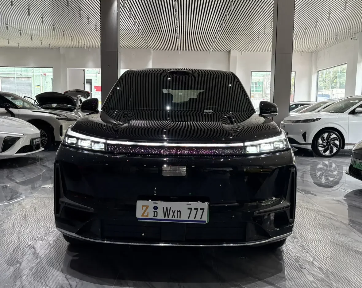 Geely Galaxy M9