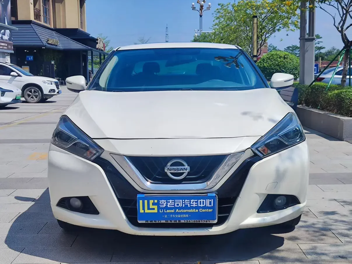 Nissan bluebird