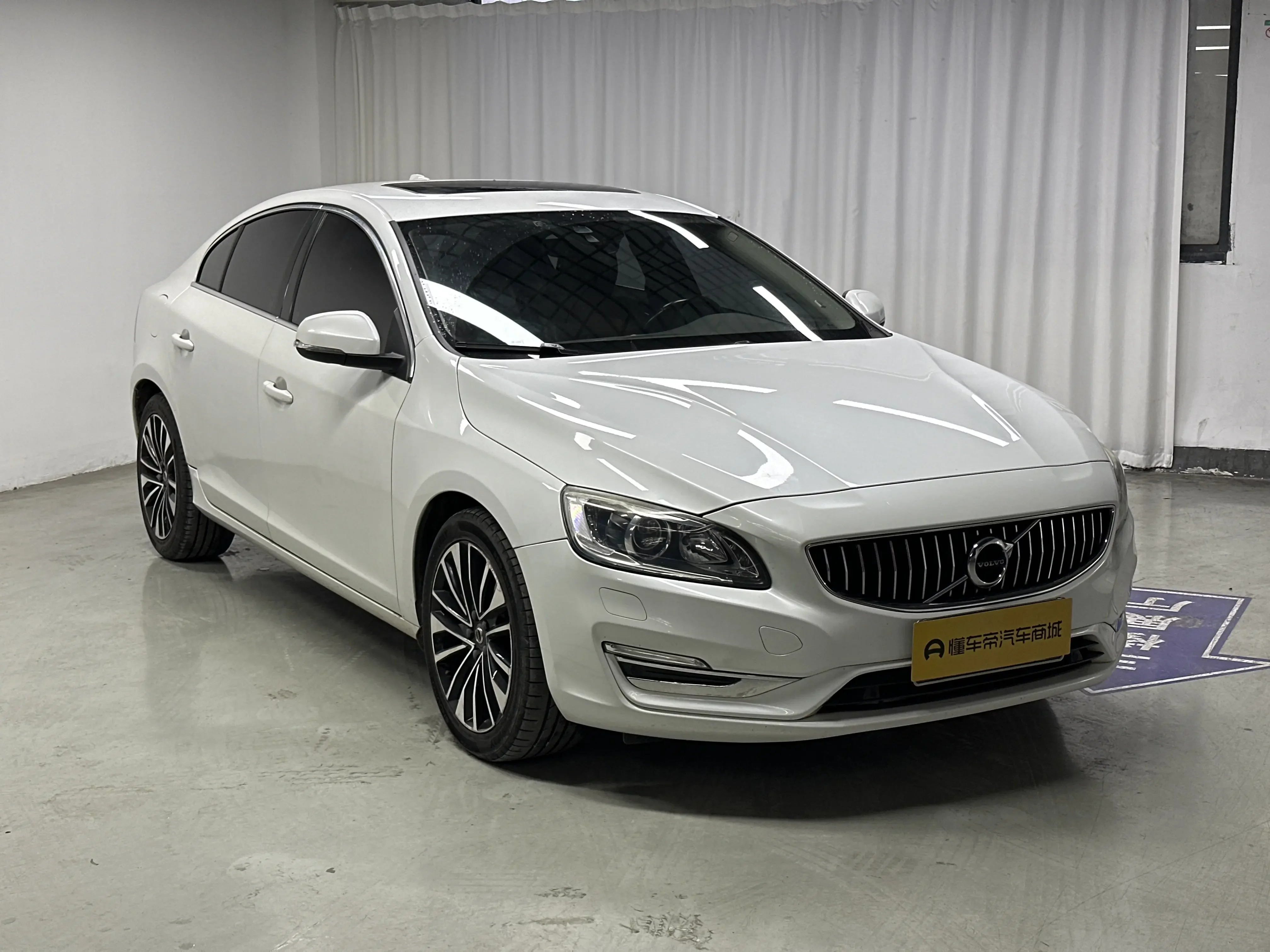 Volvo S60