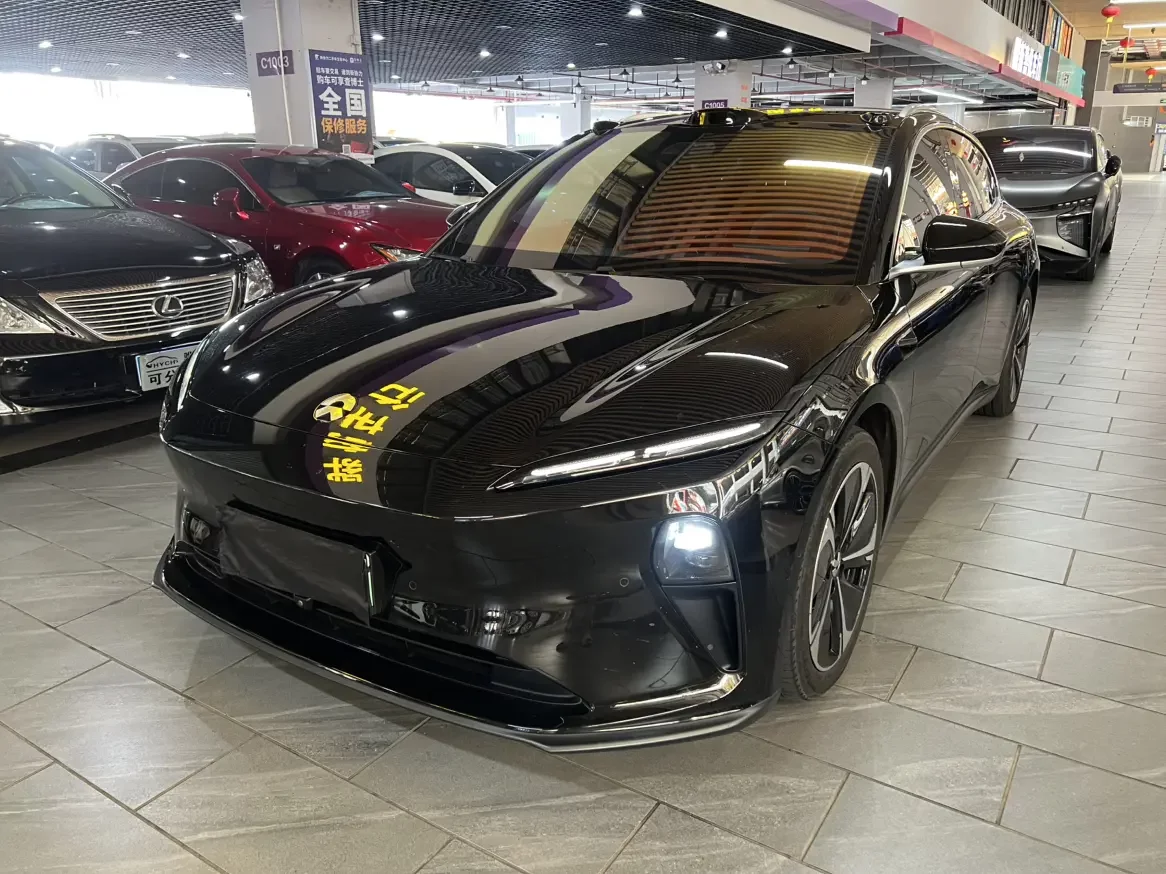 NIO ET5T