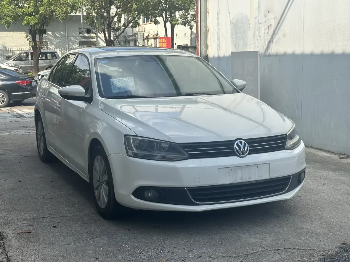 Volkswagen Sagitar