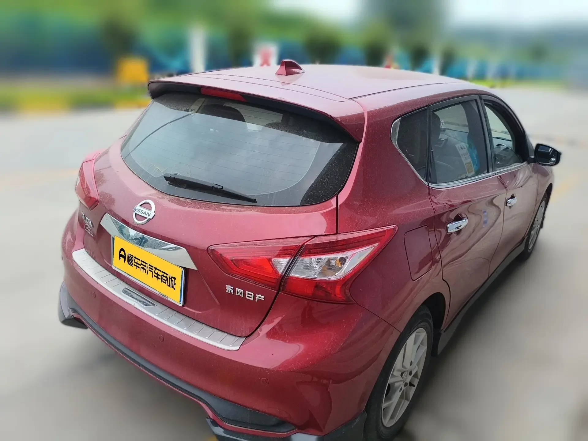 Nissan Tiida