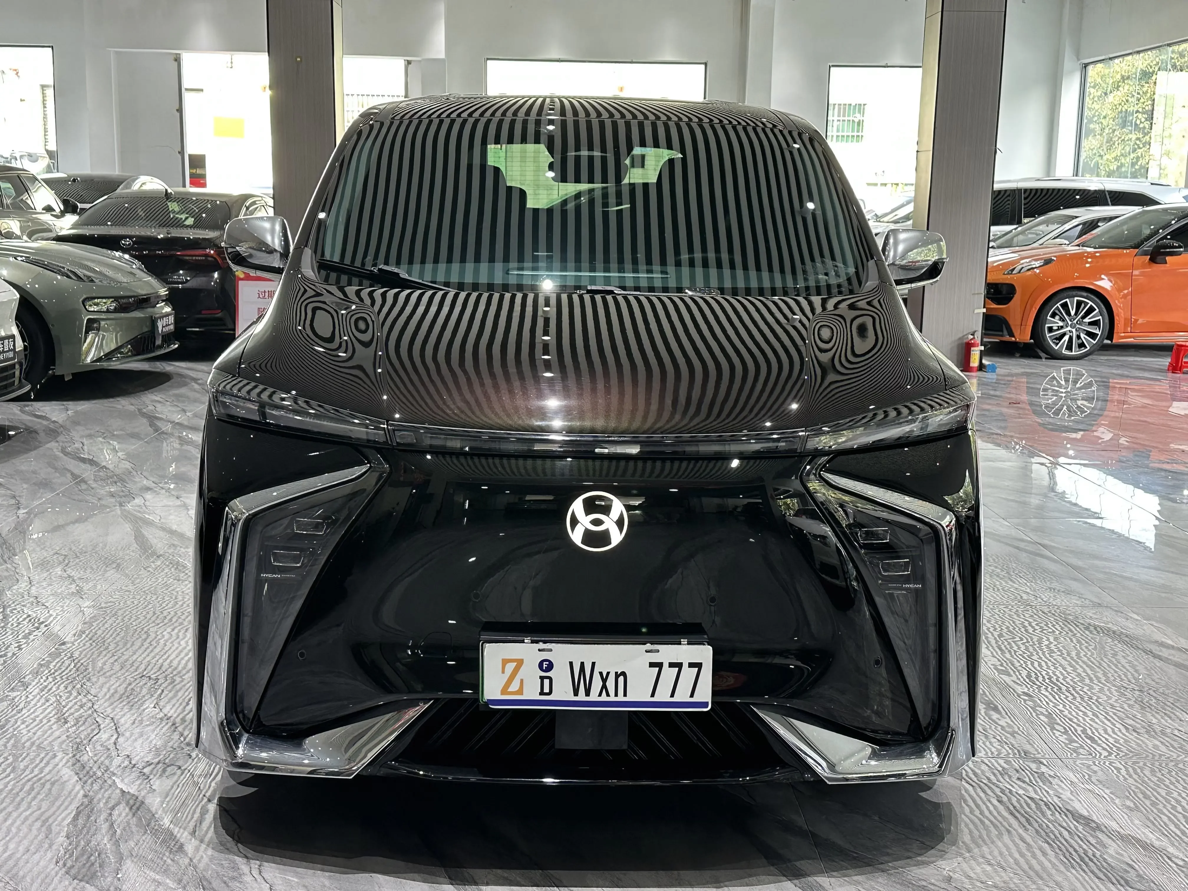 HYCAN Hechuang V09
