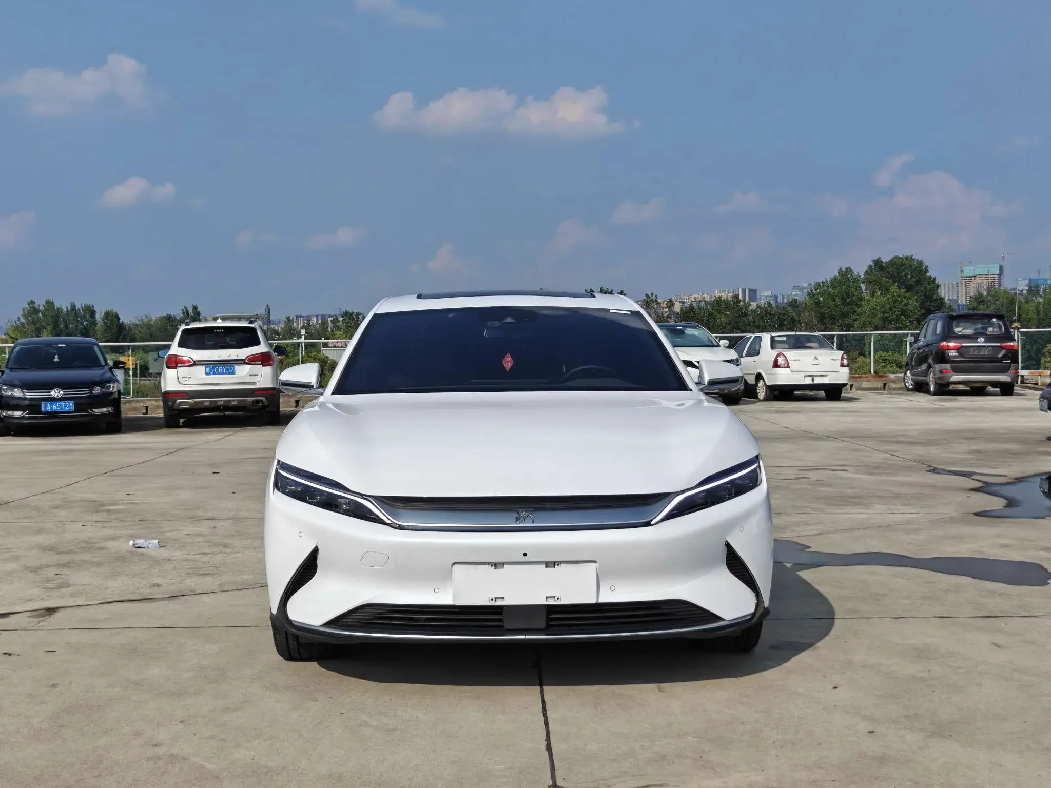 BYD Han EV
