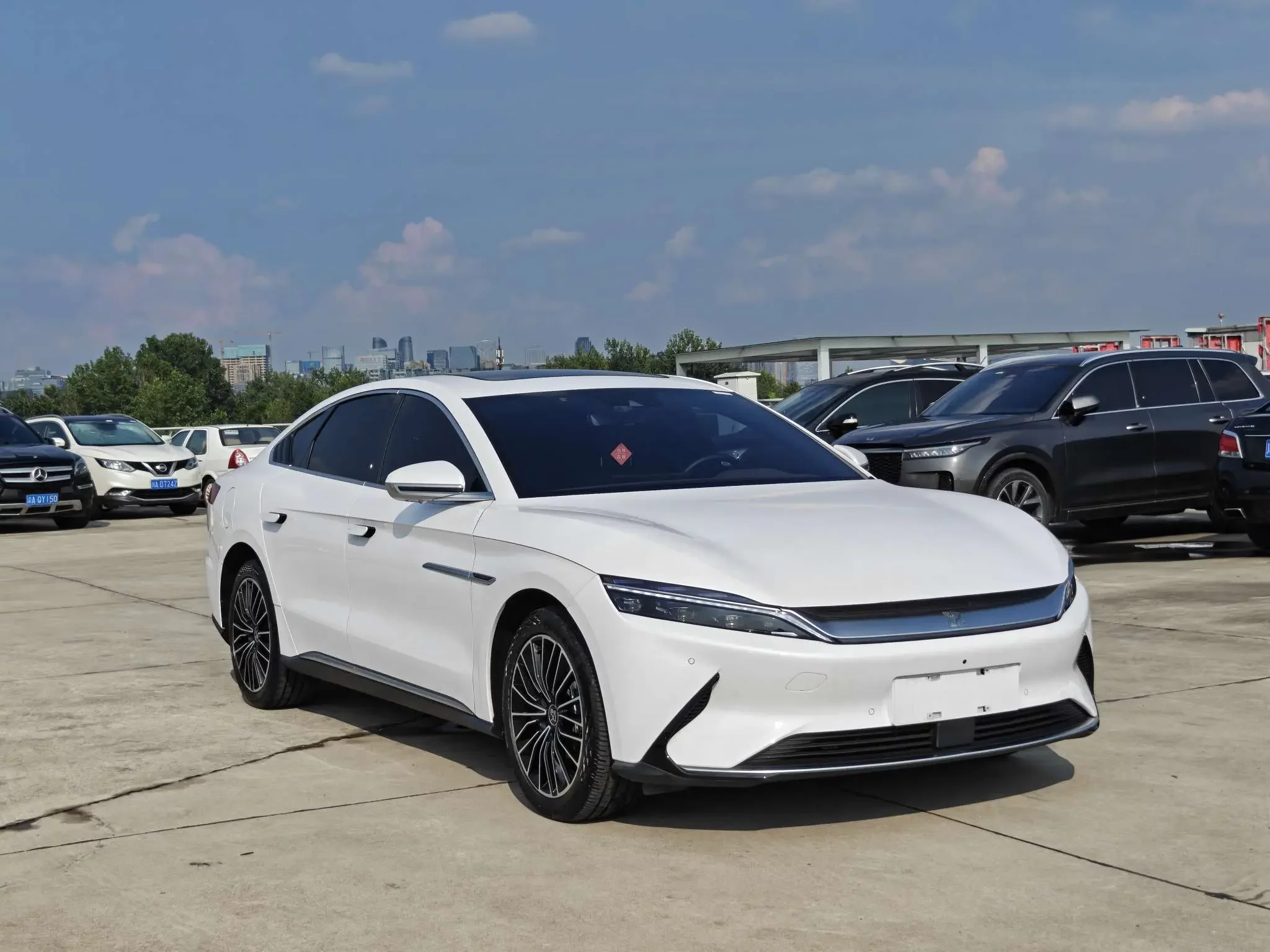 BYD Han EV