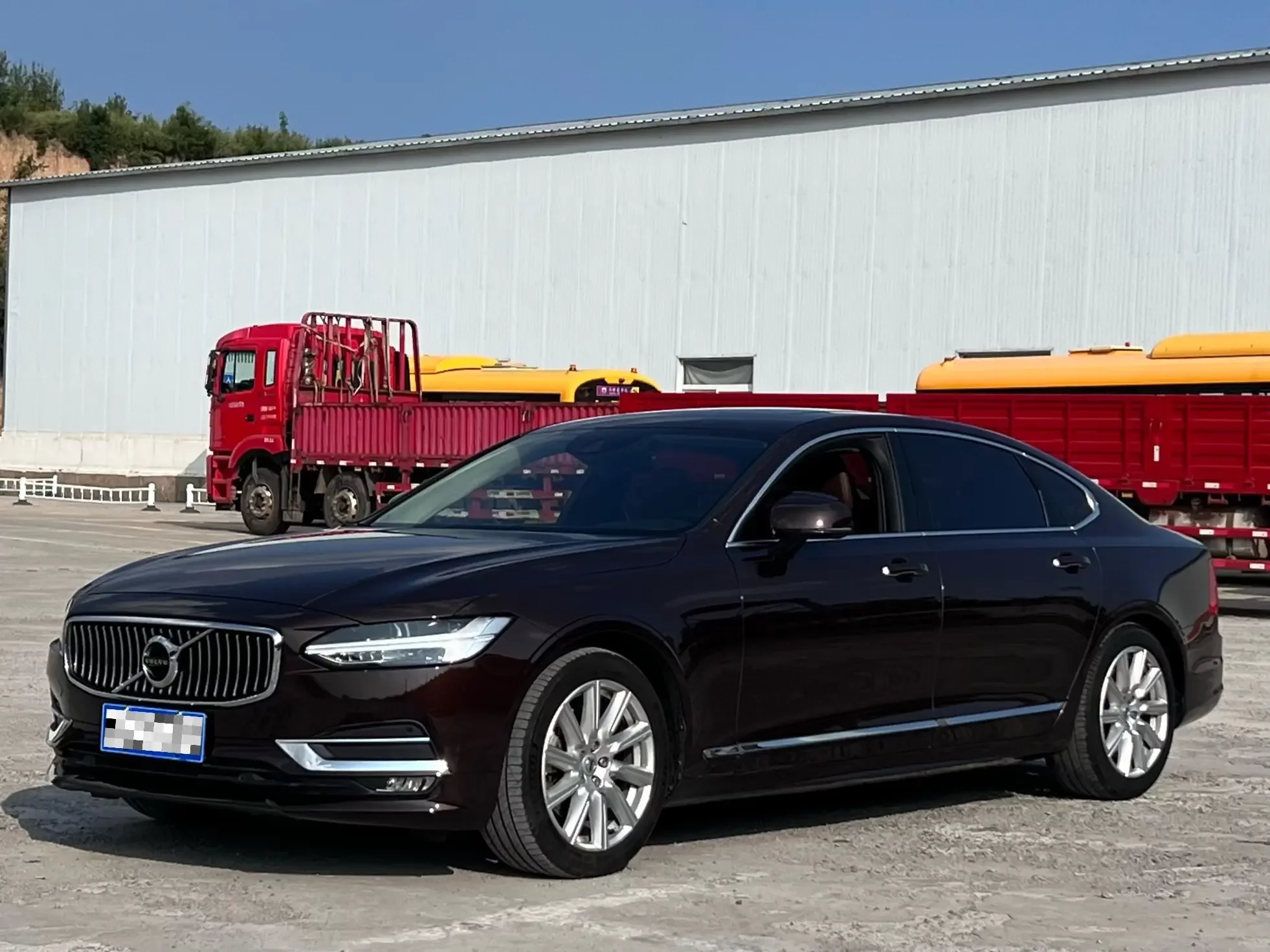 Volvo S90