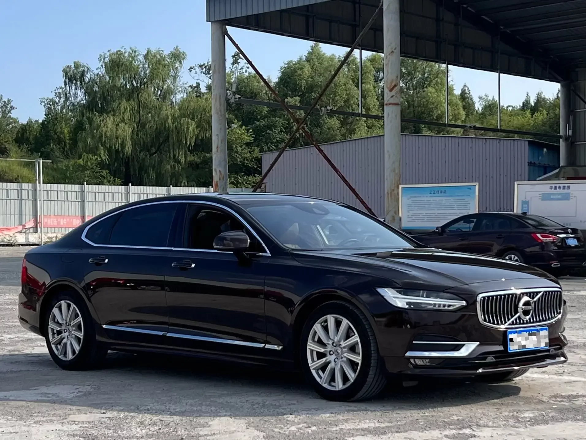 Volvo S90