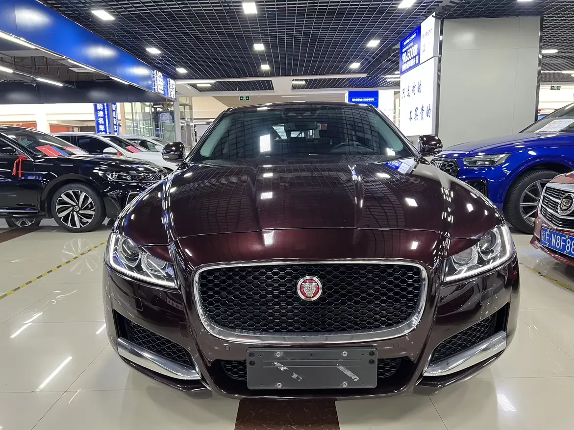Jaguar XFL