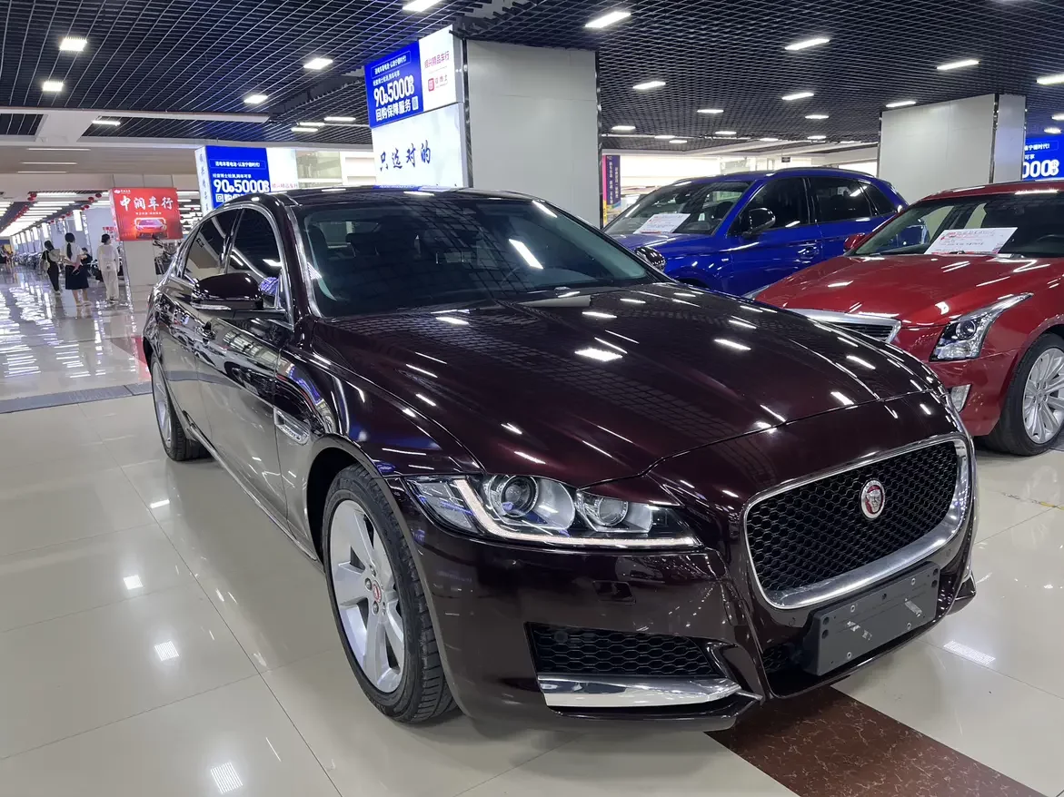 Jaguar XFL
