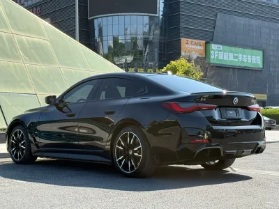 BMW i4