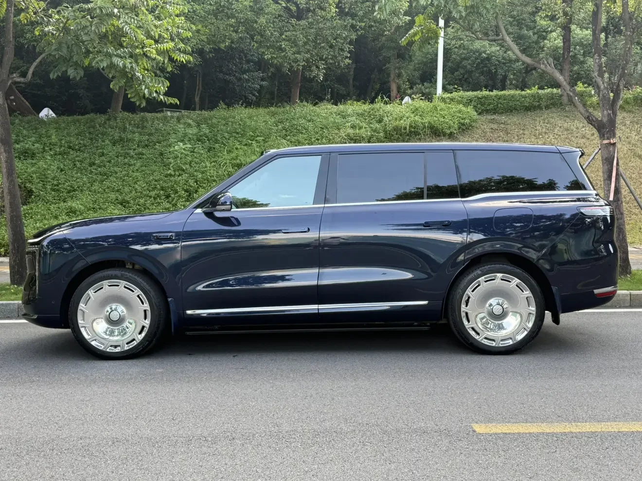 Zhiji LS9