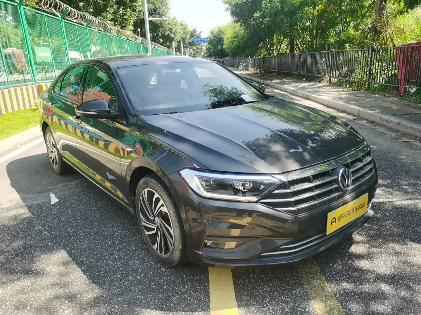 Volkswagen Sagitar