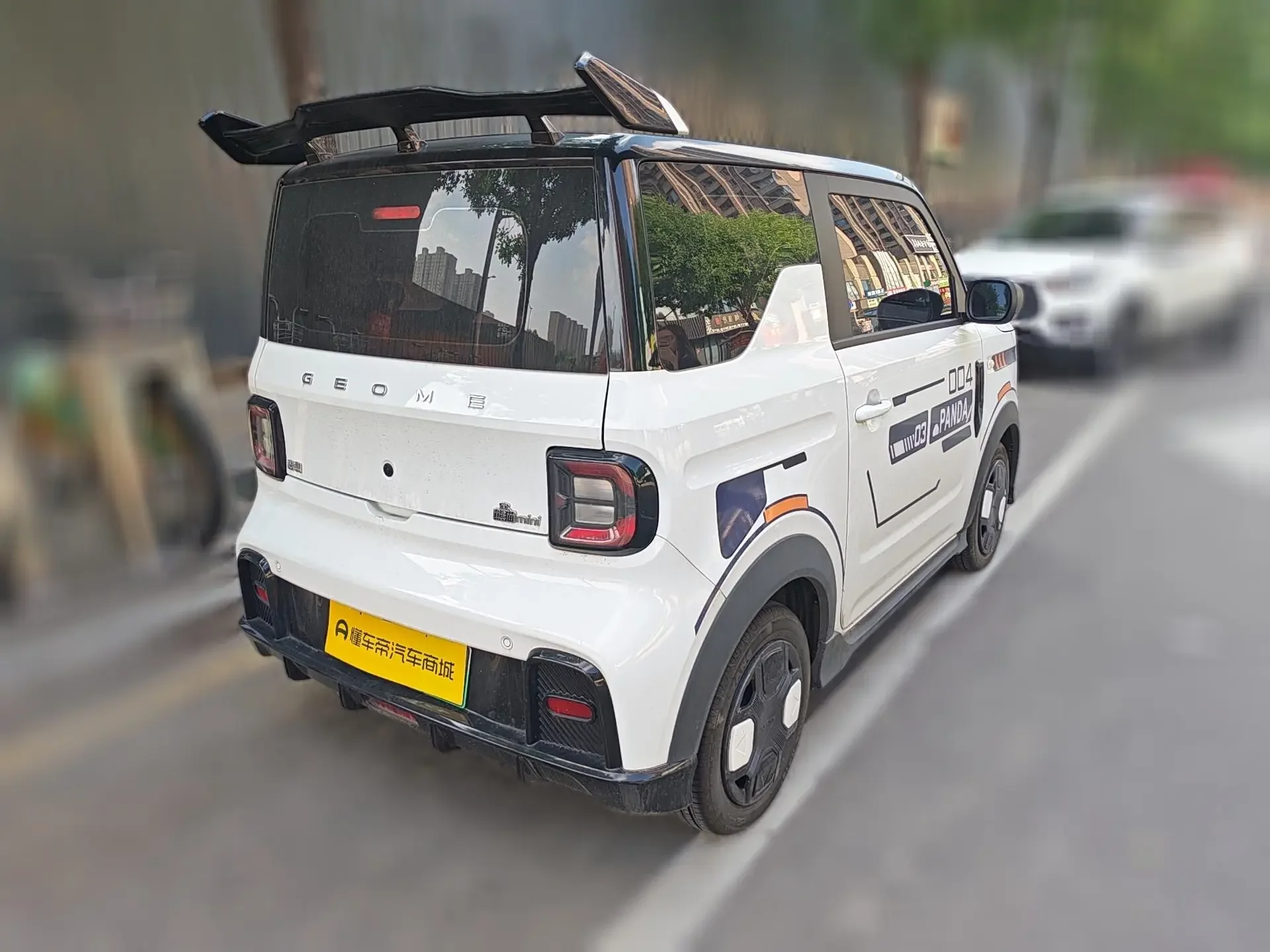 Geely panda