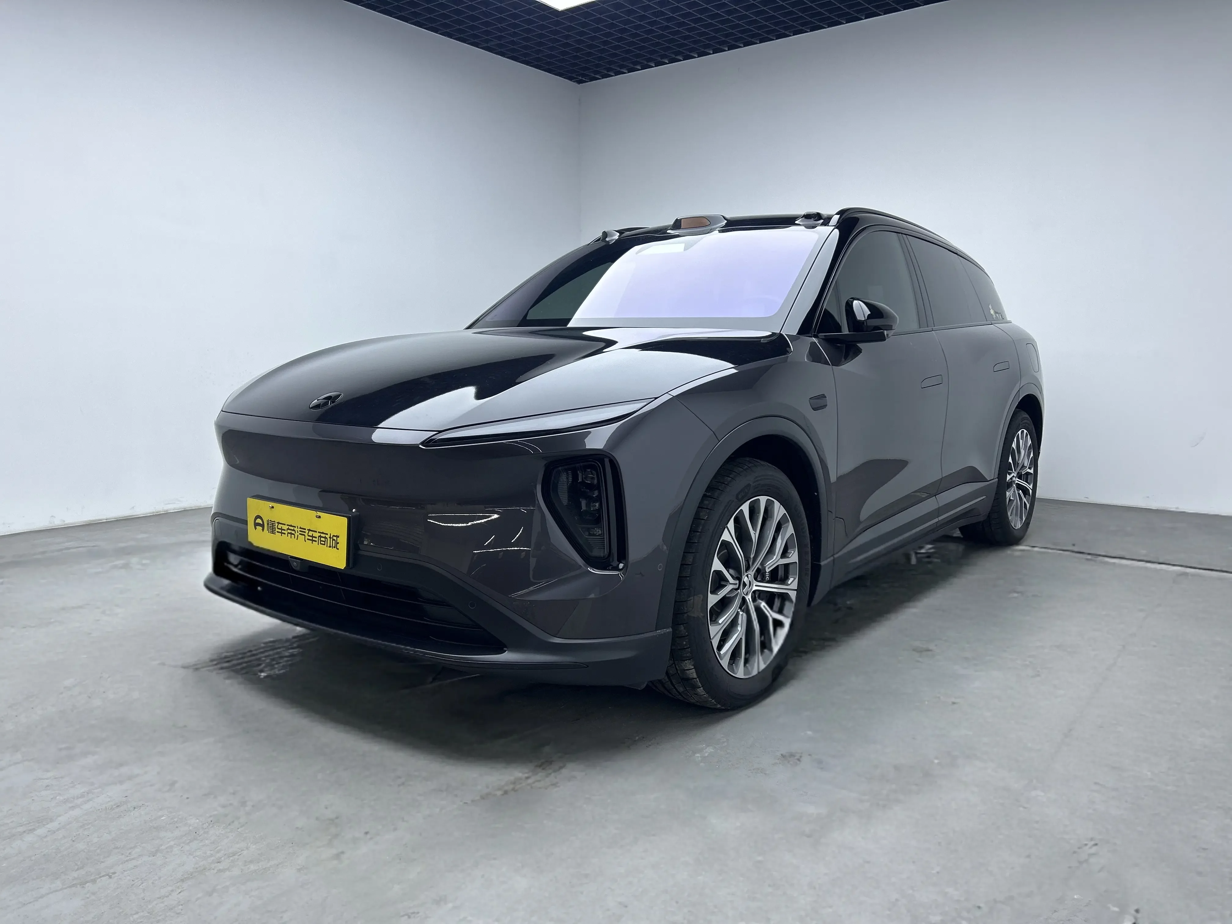 NIO ES6