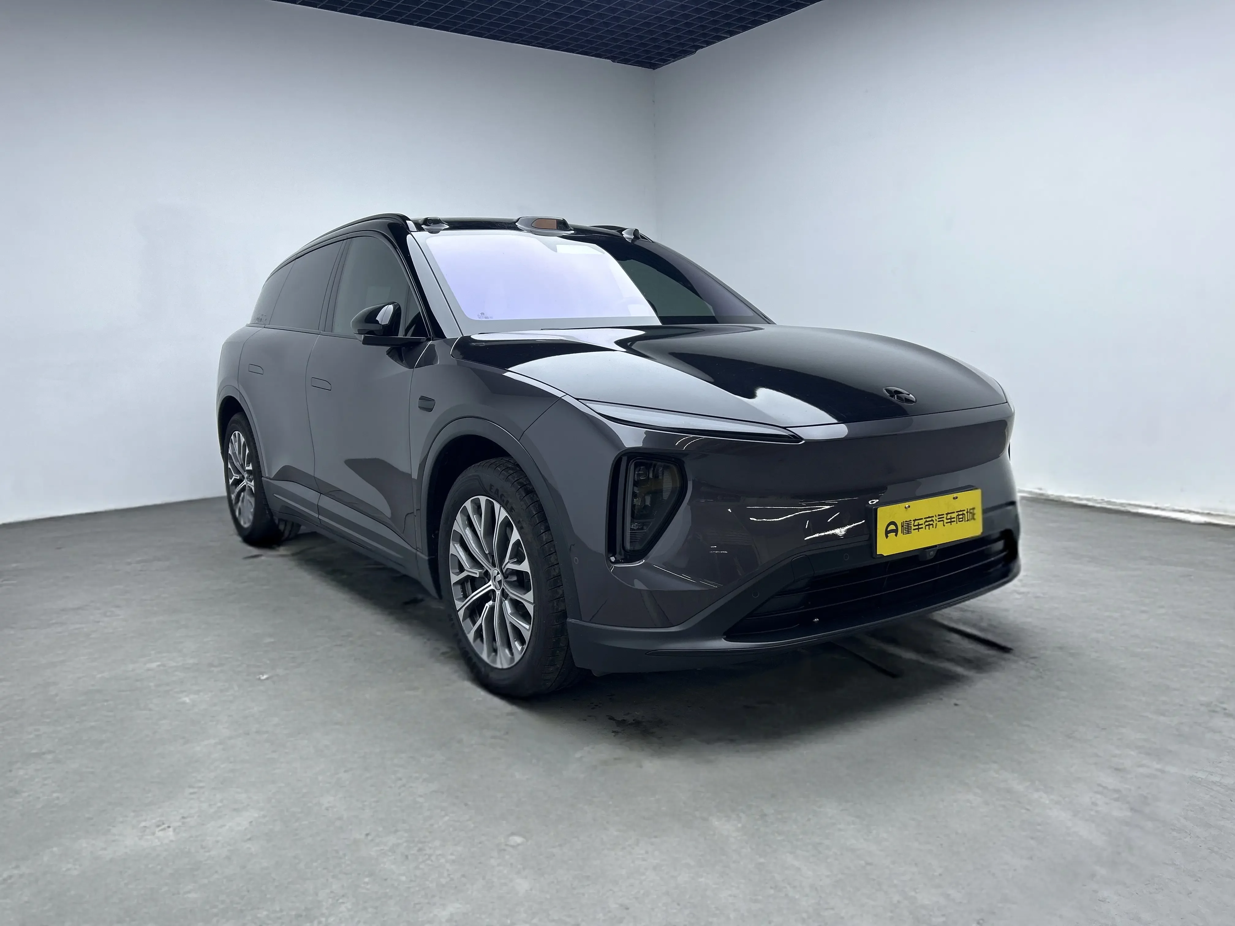 NIO ES6