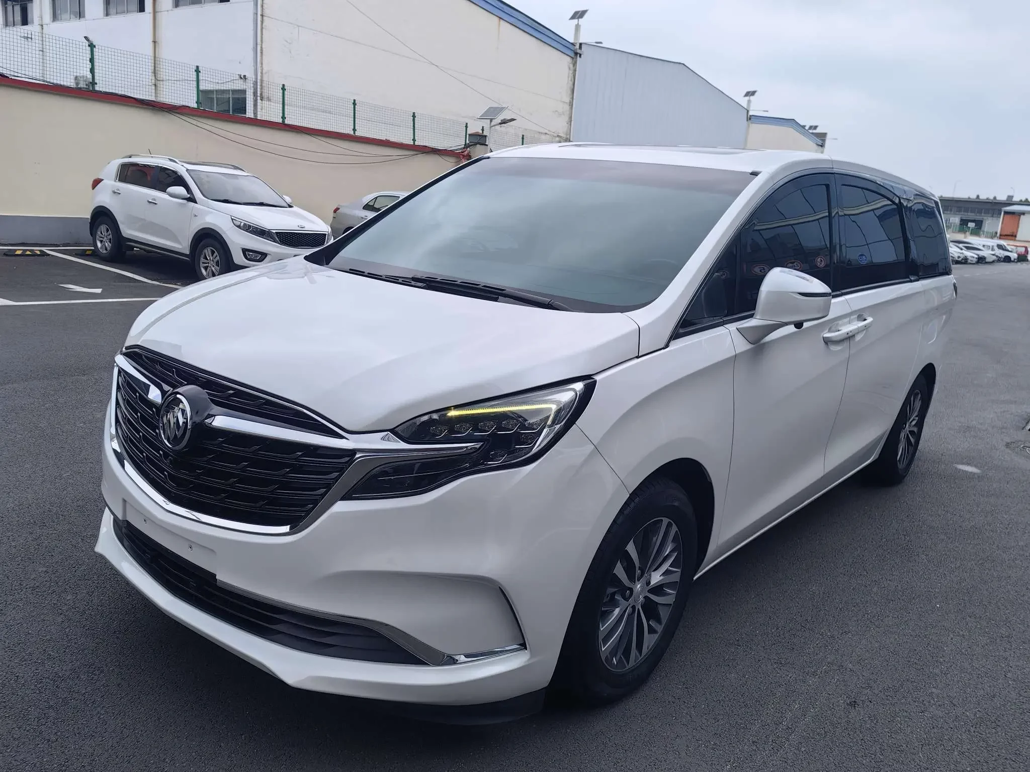 Buick GL8