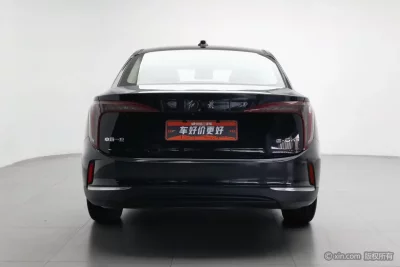 Hongqi E-QM5