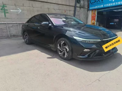 Hyundai Elantra