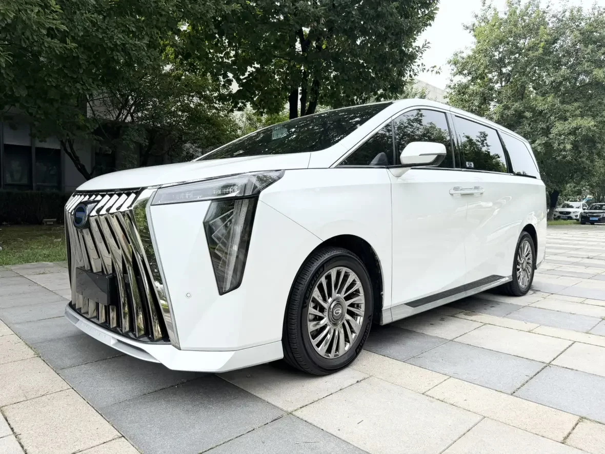 GAC Trumpchi M8