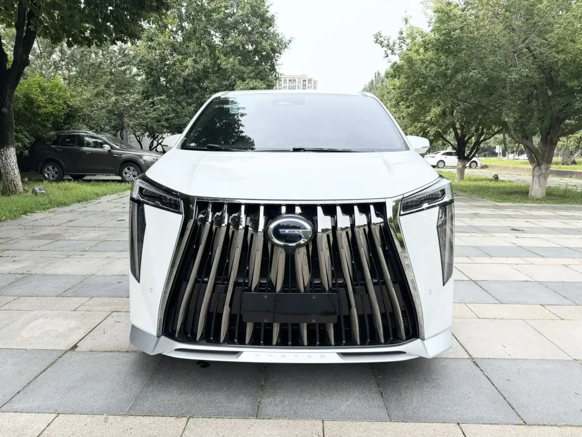GAC Trumpchi M8