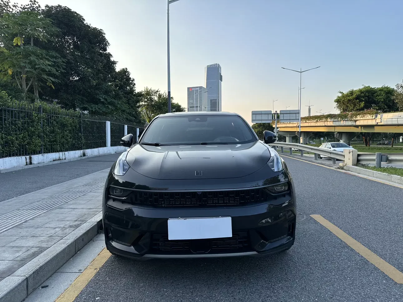 Lynk & Co 05 EM-P