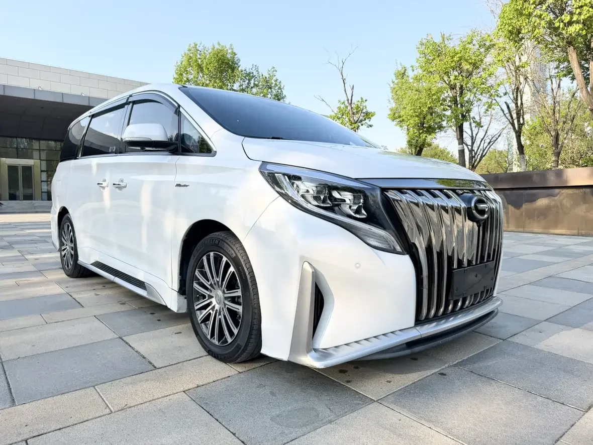 GAC Trumpchi M8