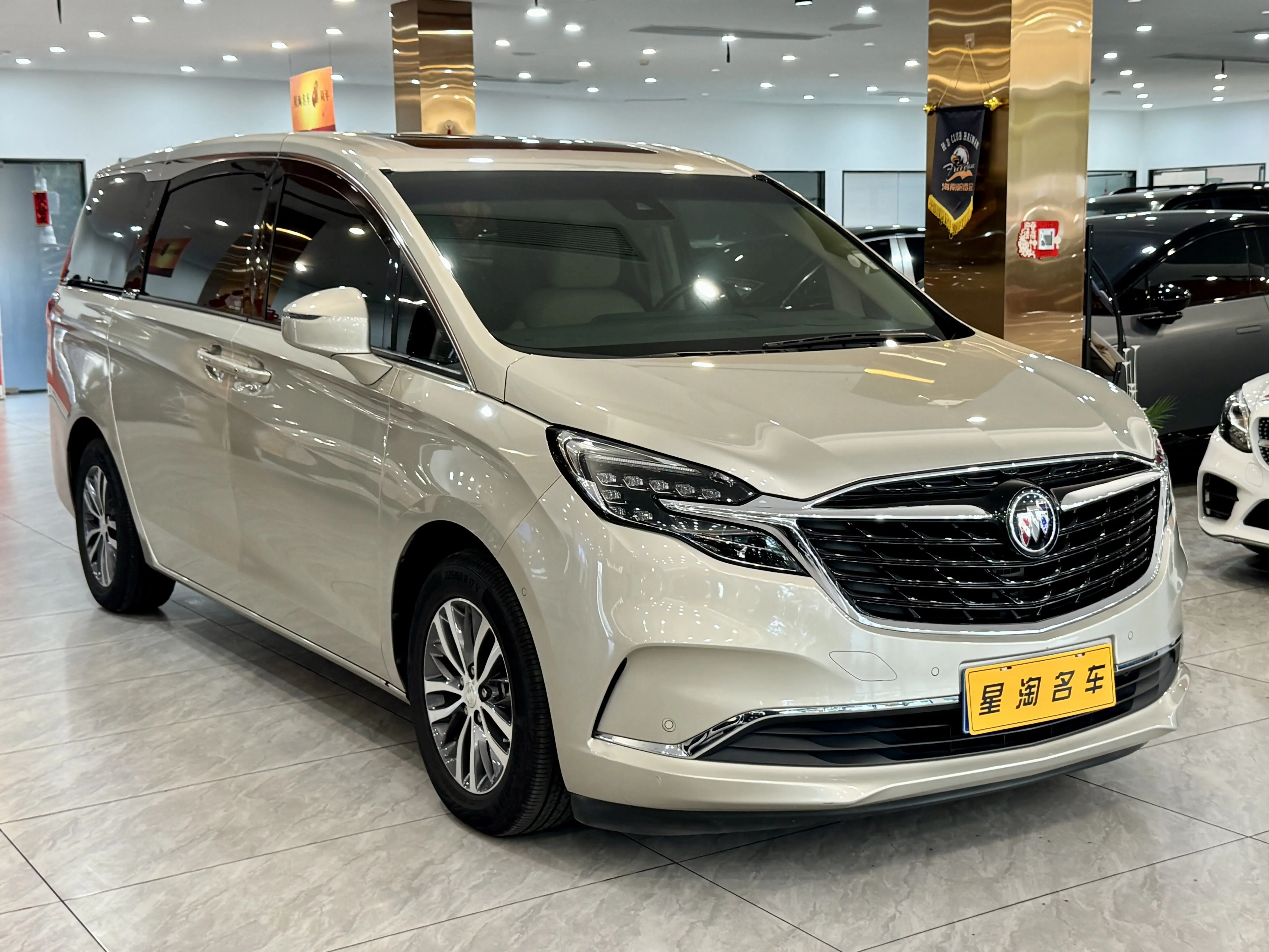 Buick GL8