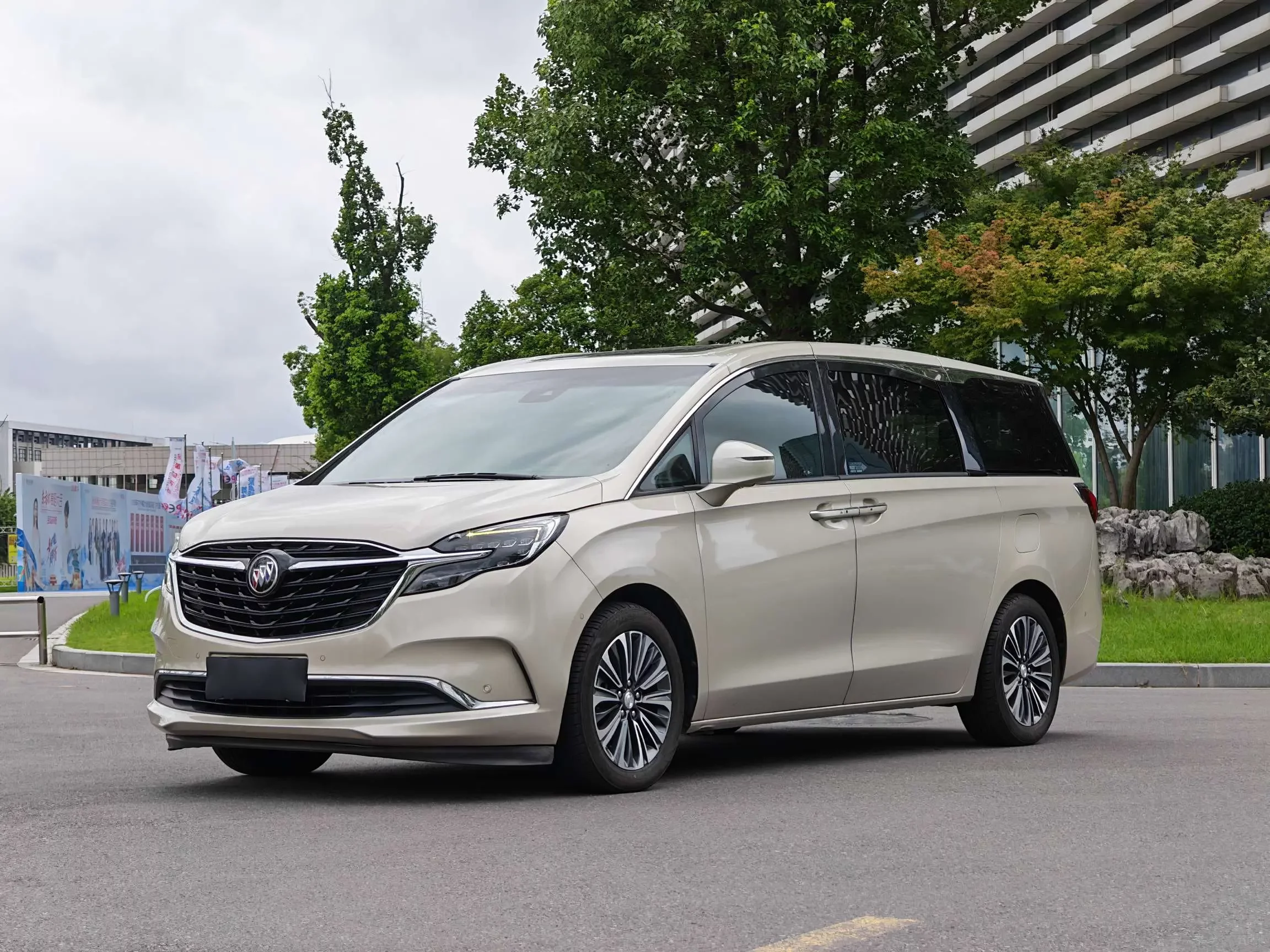 Buick GL8
