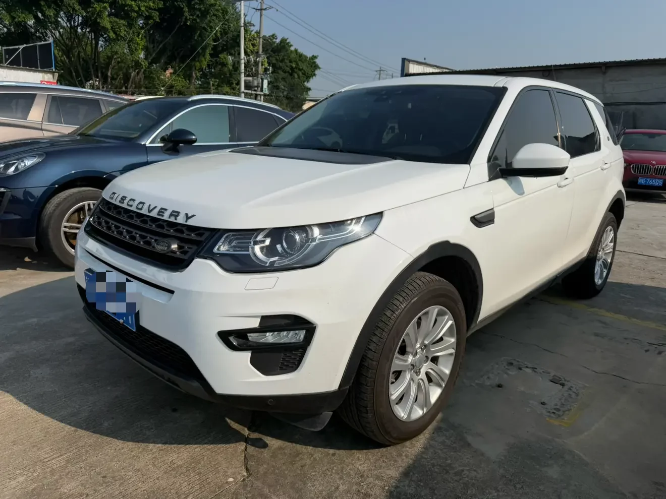 Land Rover Discover the magic