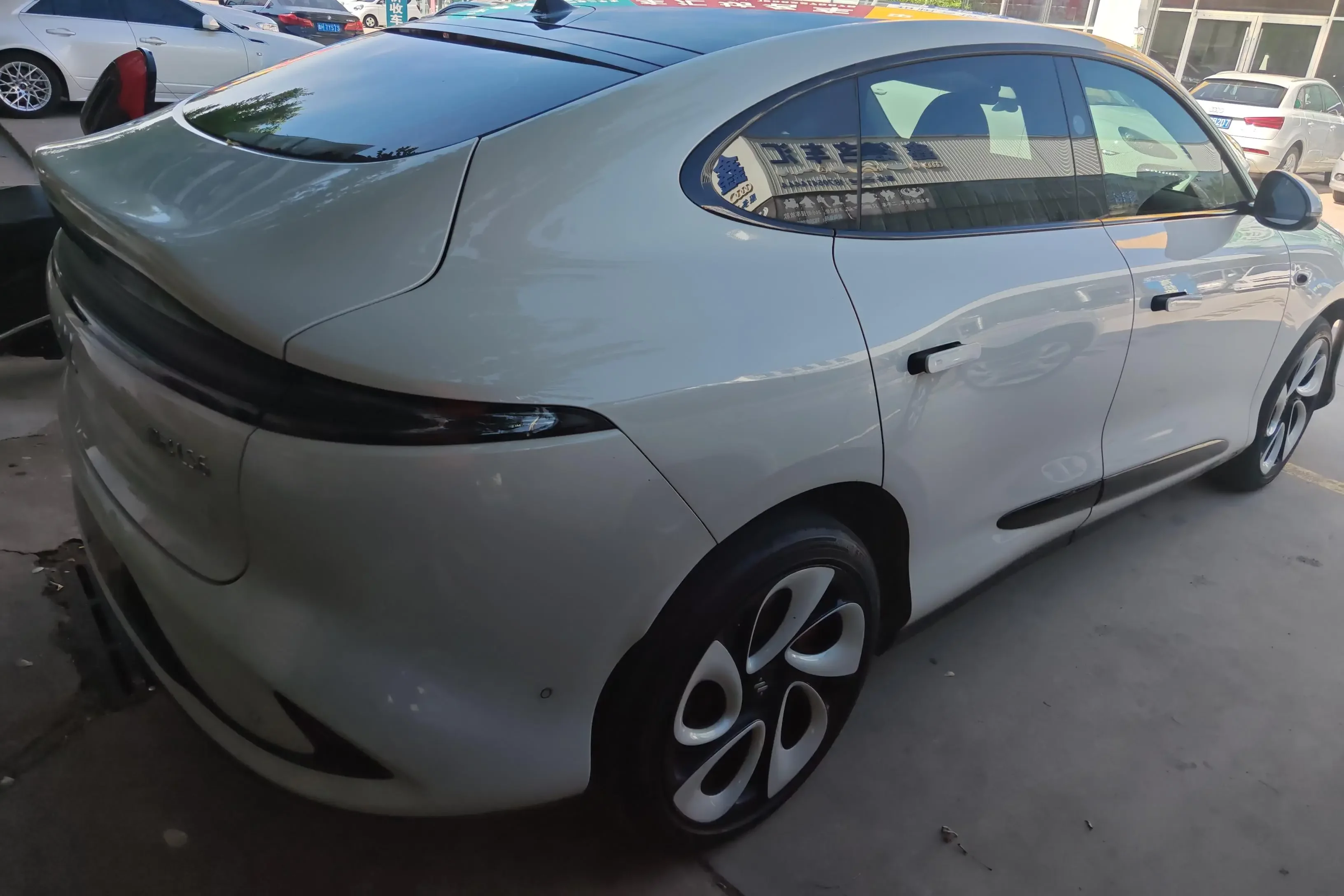 Zhiji LS6