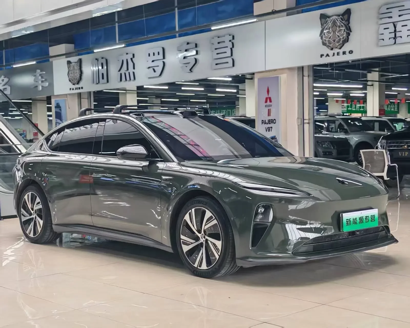 NIO ET5
