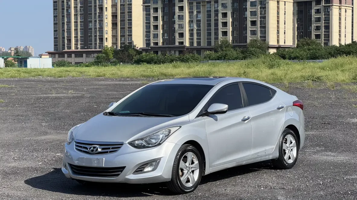 Hyundai Elantra