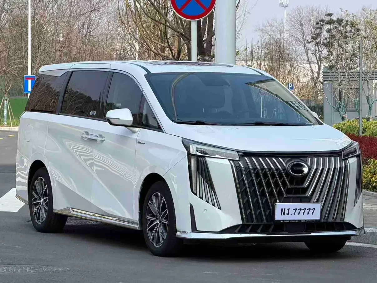 GAC Trumpchi M8