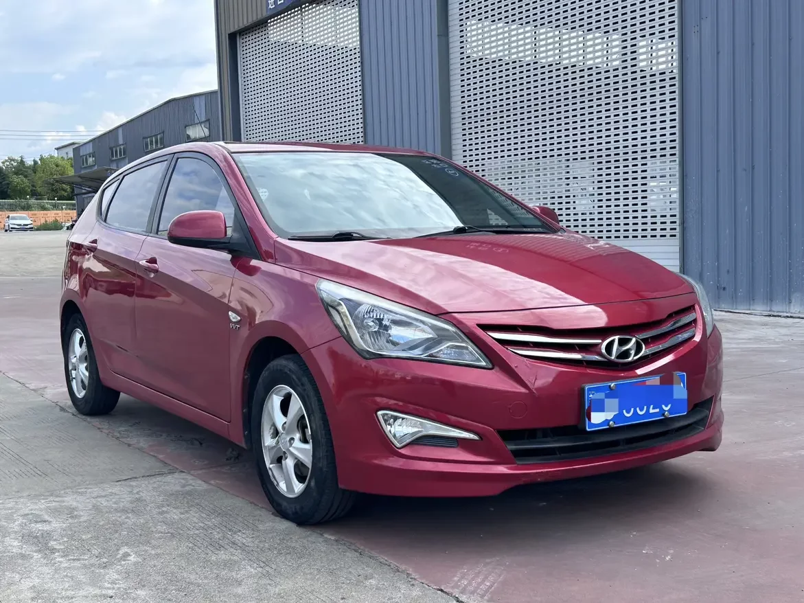 Hyundai Verna RV
