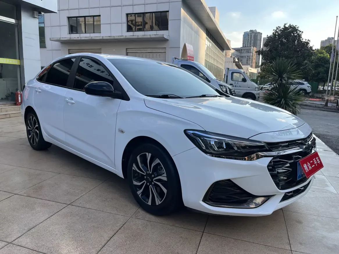 Chevrolet Monza (Cruze)