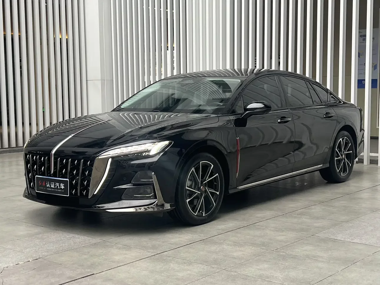 Hongqi H6