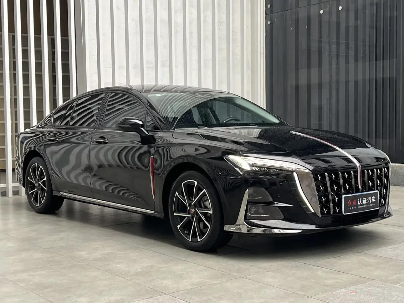 Hongqi H6