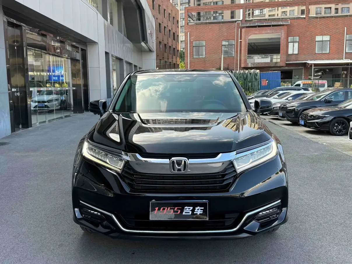 Honda Avancier (Crown Road)