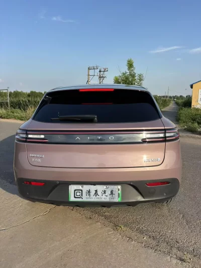 AITO M5