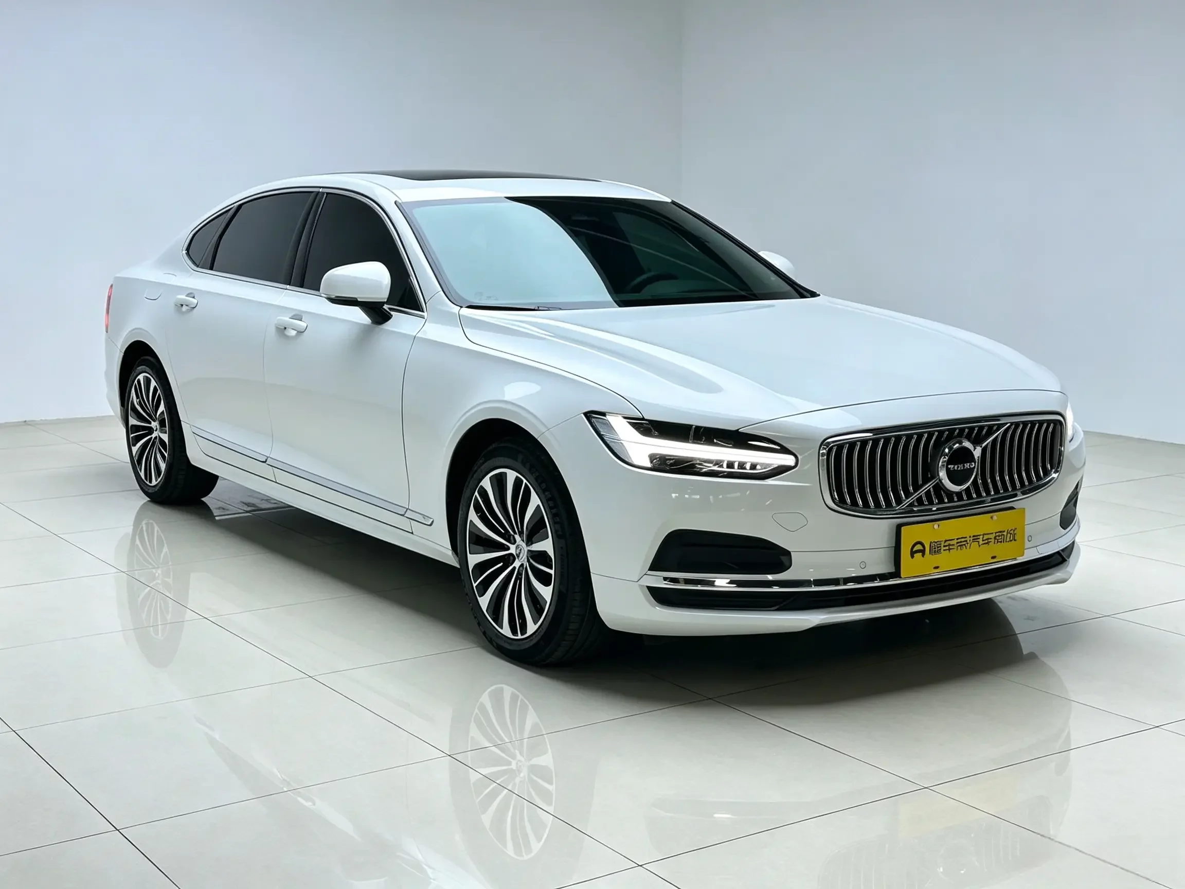 Volvo S90