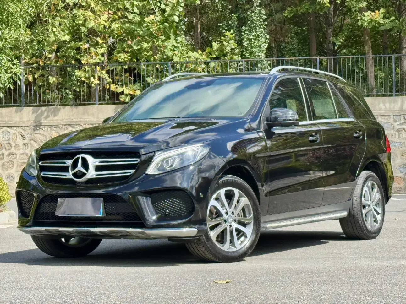 Mercedes-Benz GLE (Imported)