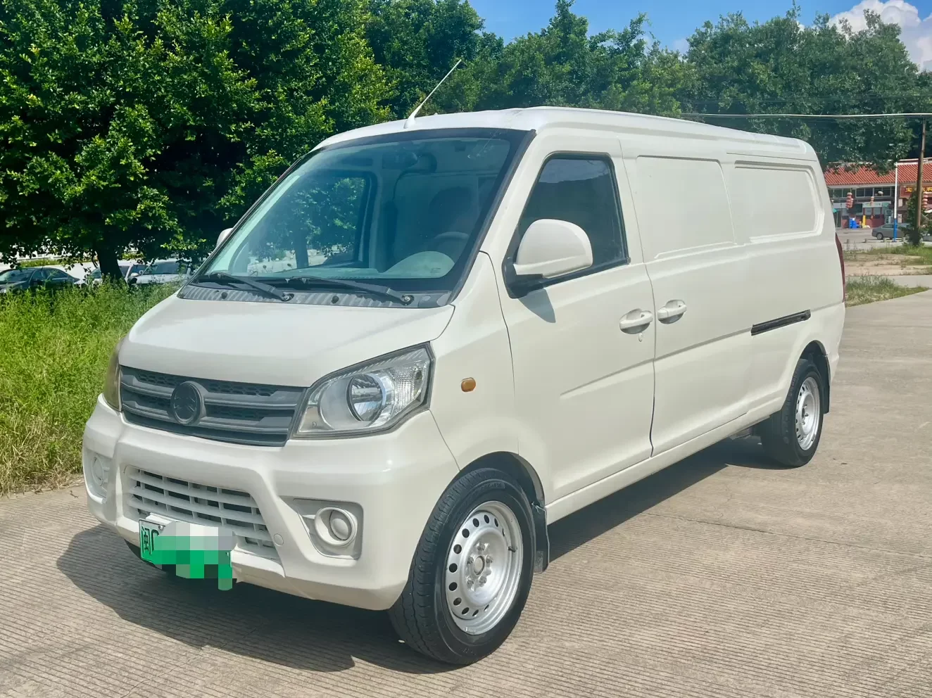 Golden Dragon Hiace EV