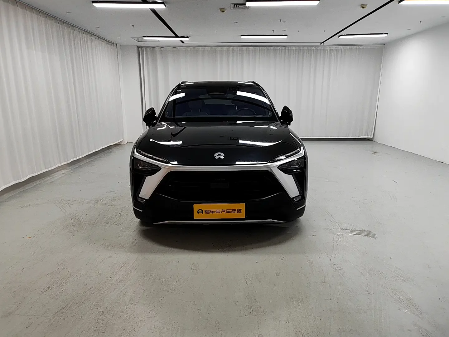 NIO ES8